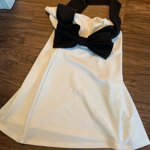 Black bow white dress